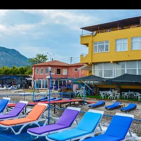 Seckin Restorant * تْشاناكالي